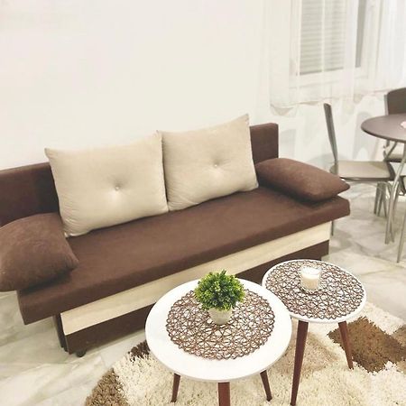 Ledine Easy Apartments מראה חיצוני תמונה